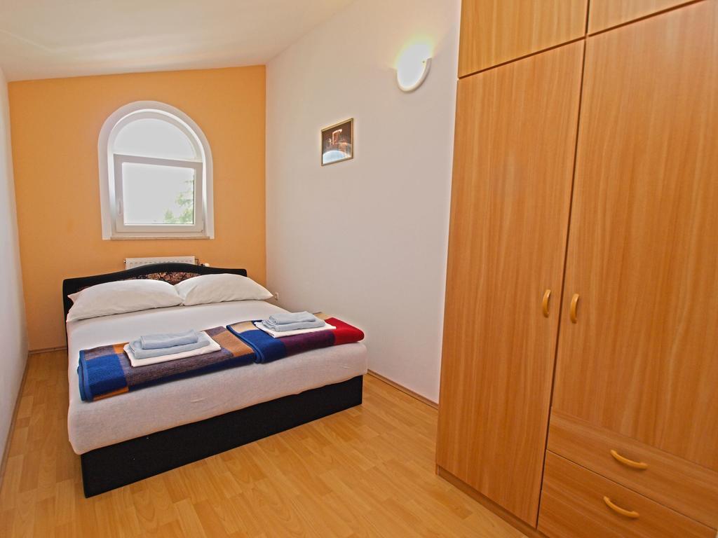 Apartments Denis 19 Fazana Exterior photo