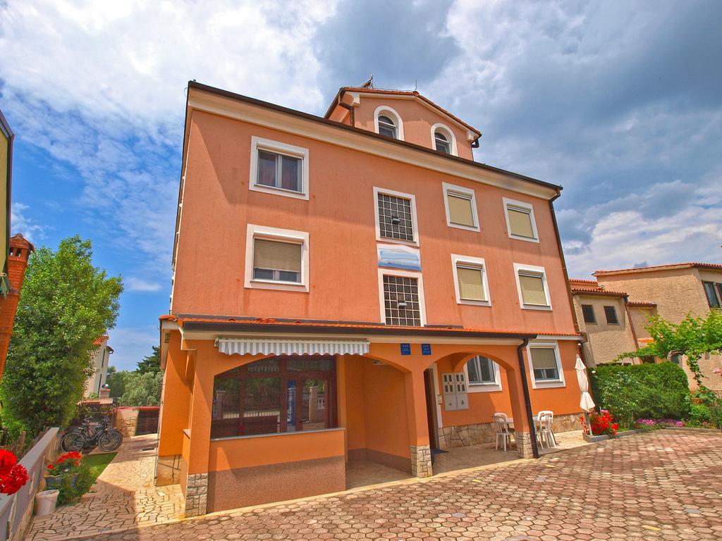 Apartments Denis 19 Fazana Exterior photo